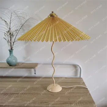 Настольная лампа ins Ретро плиссированный зонт в Скандинавском средневековом корейском стиле прикроватная лампа для главной спальни, качели, железное искусство, Прямая поставка